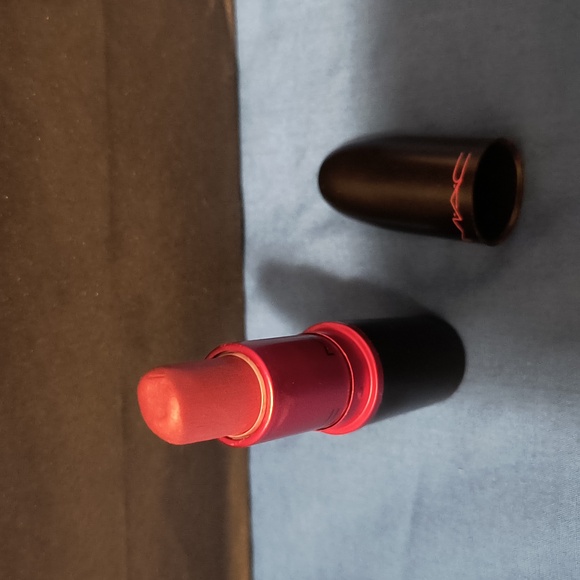 MAC Viva Glam III A46 Matte - Limited Edition Discontinued - Picture 3 of 7